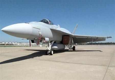 波音称隐身版F-18战机将装备强劲发动机可胜过歼20(图)