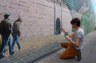 中区华埠巨幅室外壁画万里长城即将面世。 (记者邱冠铭/摄影)</p></p> <p><p>
