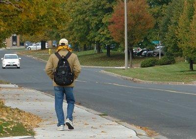 研究显示，每日散步20分钟，忧郁症不上身。(记者葛健生/摄影)</p> <p>