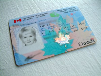 移民部杀绝:换枫叶卡 须加拿大自住地址 | 新闻