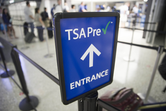 参加机场的预检制度很值得，可快速通过安检，不需脱鞋。(Getty Images)