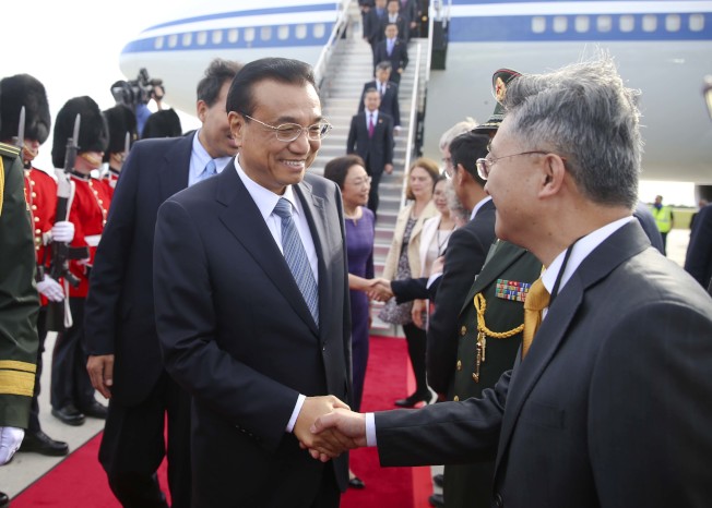 中國國務院總理李克強21日下午乘專機抵達渥太華，展開對加拿大的正式訪問。（中新社）