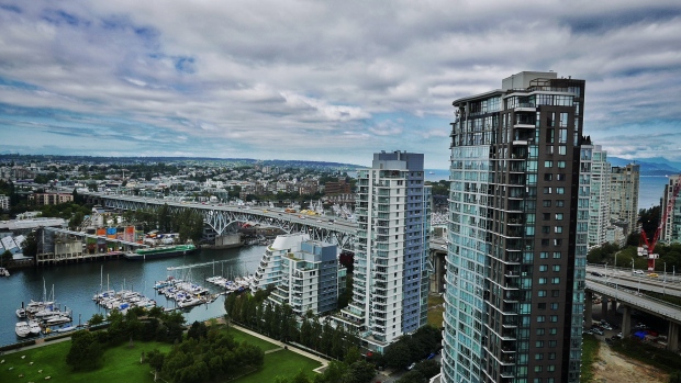 vancouver-condos-towers-apartments-high-rises-density-real-estate.jpg