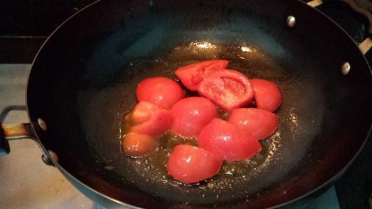 番茄炒鸡蛋这道菜，为什么营养师都说不健康？今天告诉大家真相