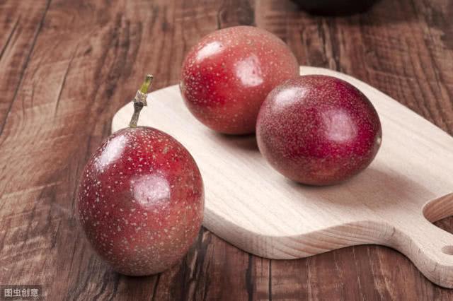 被称为水果中的“药王”，营养堪比5个苹果，这个季节吃最好