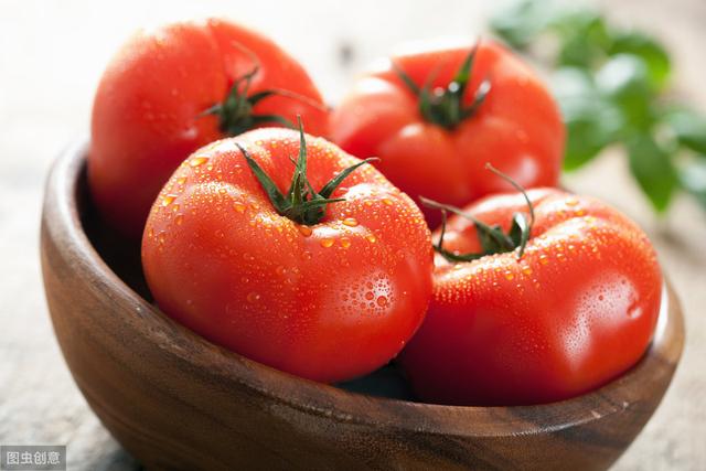 西红柿是生吃好，还是用油炒了吃好？