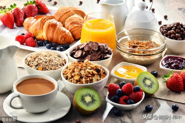 别再吃这三种早餐了，没营养，还容易发胖！