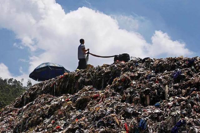 为什么中国这么急着垃圾分类？