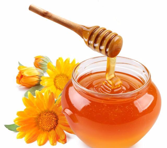 蜂蜜怎么吃更健康？专家：三种人请不要触碰蜂蜜