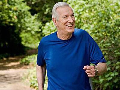 45岁男性每天都坚持晨跑，身体反而越来越差了？究竟是为什么？