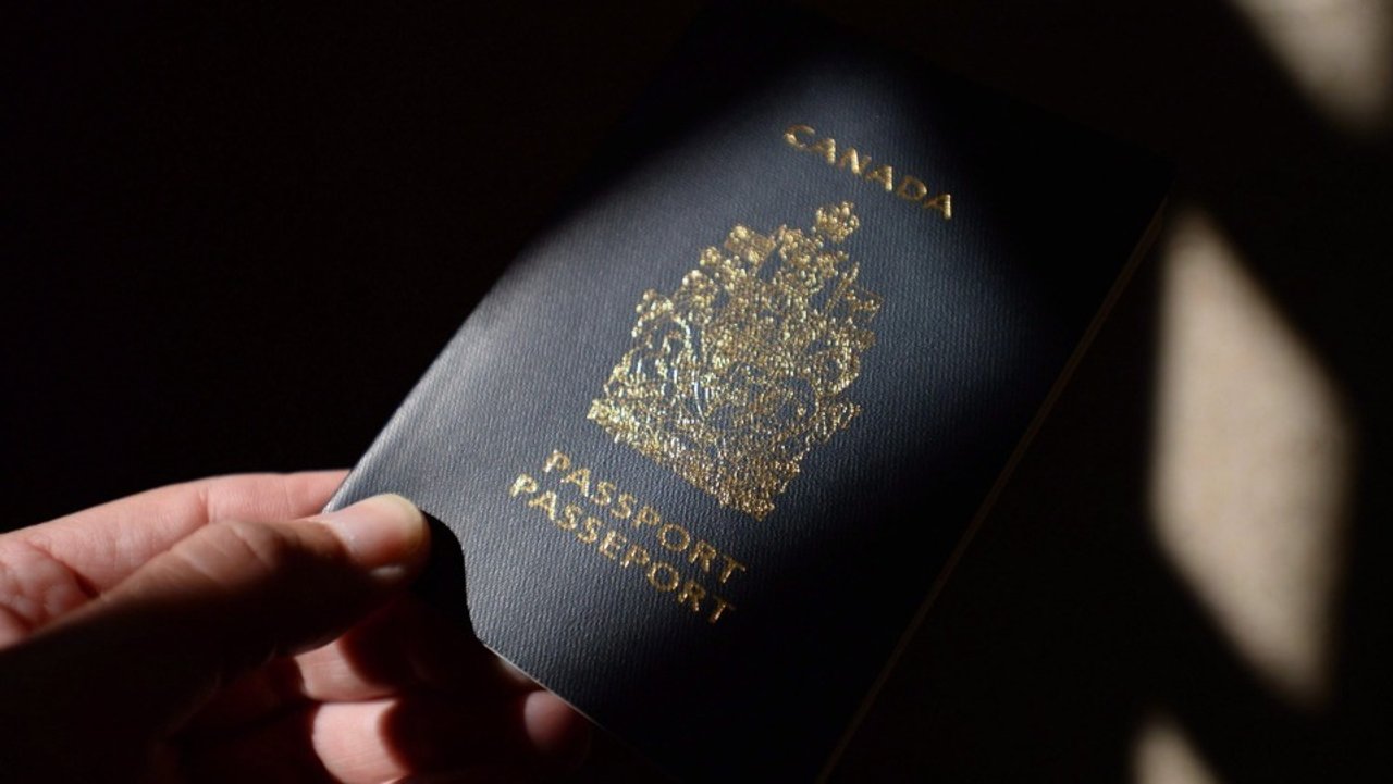 加拿大新开设5个护照领取地点！多伦多护照办理按旅行日期优先申请，以缩短等待时间！手把手教你快速拿到加拿大护照，最快2天内可取！